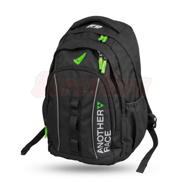 ZAINO BACKPACK NERO - Clicca l'immagine per chiudere